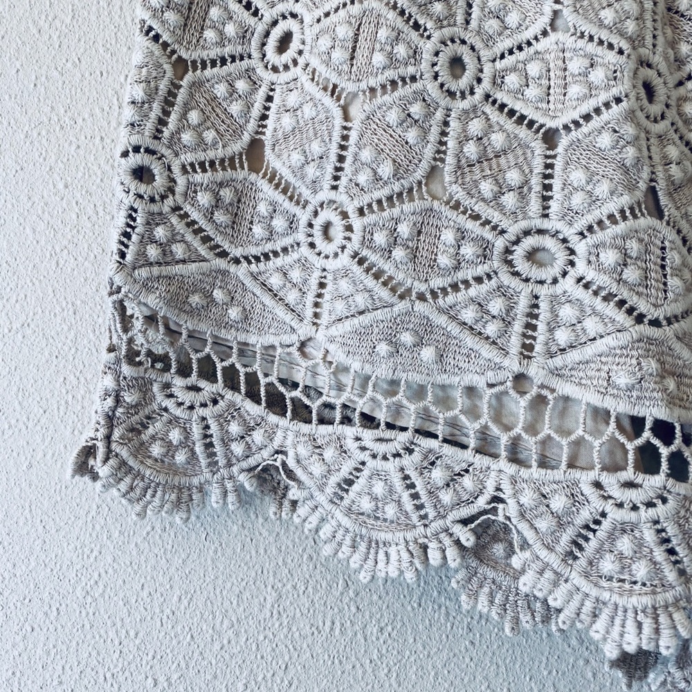 Urban Outfitters Shorts - Picture 2 of 4